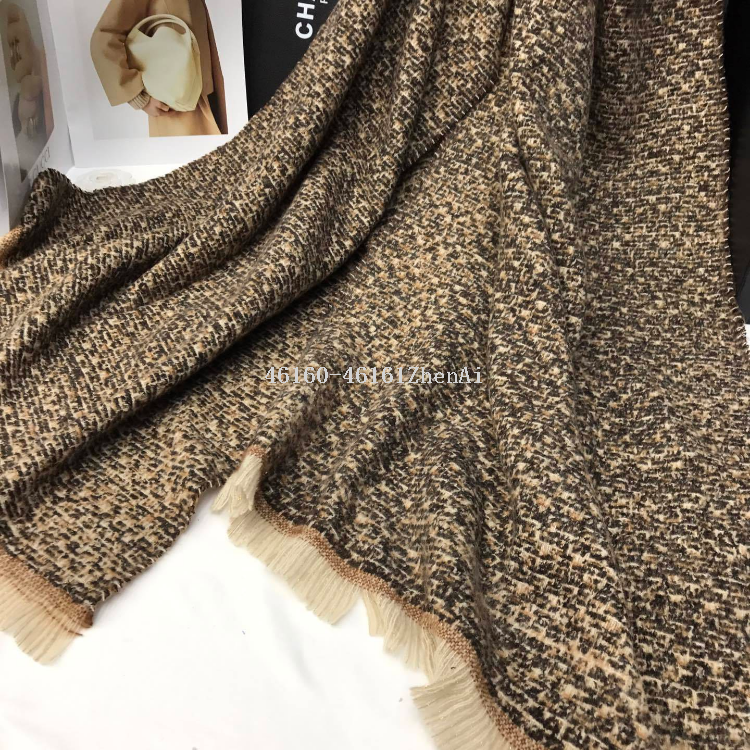 New order style cross-border scarf wholesale, e-commerce live streaming, small stock in stock, Zhima Dian Dian Xiaoxiangfeng supply chain Specification image