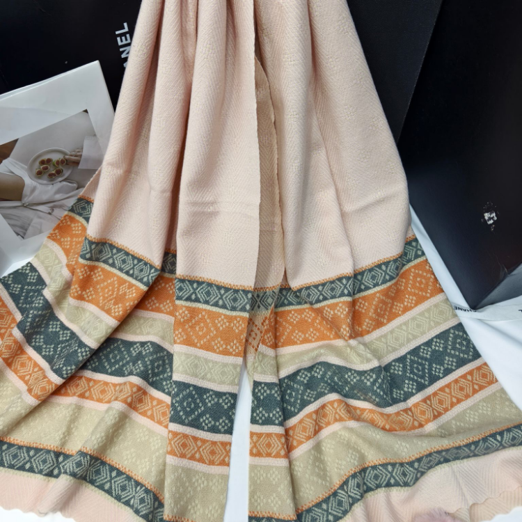 Cross-border scarf wholesale, e-commerce live streaming, supply chain, new jacquard herringbone, loop tassels and pom-poms