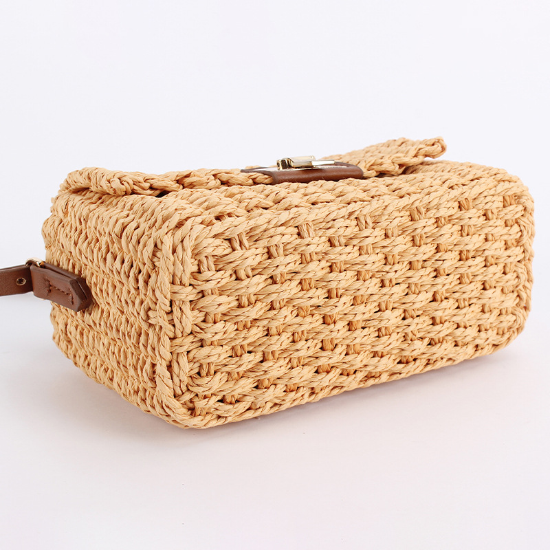 One-piece delivery of a new French retro woven crossbody small square bag, a versatile daily casual bag for travel and seaside vacations Specification image