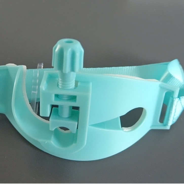Cross-border single-use tracheal intubation fixator, upper and lower independent packaging catheter fixation auxiliary device full figure