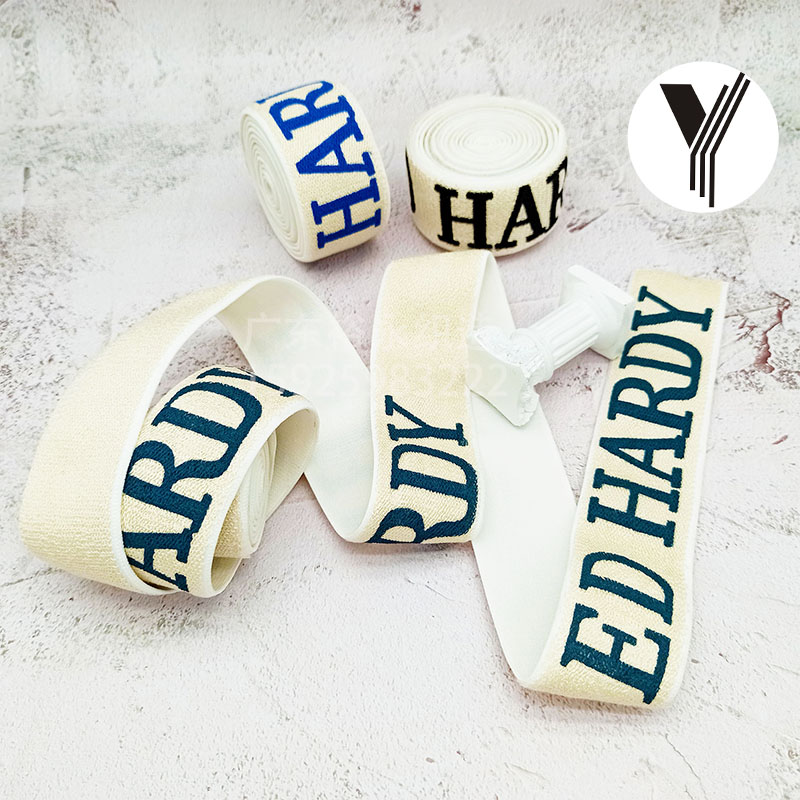 The manufacturer has in stock towels with gold foil stamping, offset printing, jacquard elastic bands, printed letters, soft elastic bands, and fabric accessories Specification image