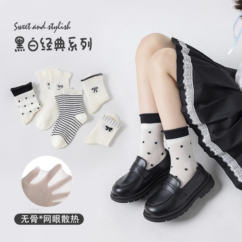 Wholesale of 5 pairs of new white girls' socks for summer and autumn, featuring thin and simple bow embroidery mid-calf socks