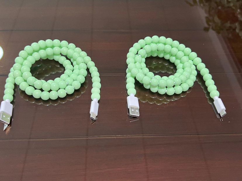 Green acrylic bead data cable for Android, Apple and Huawei Application Scenario