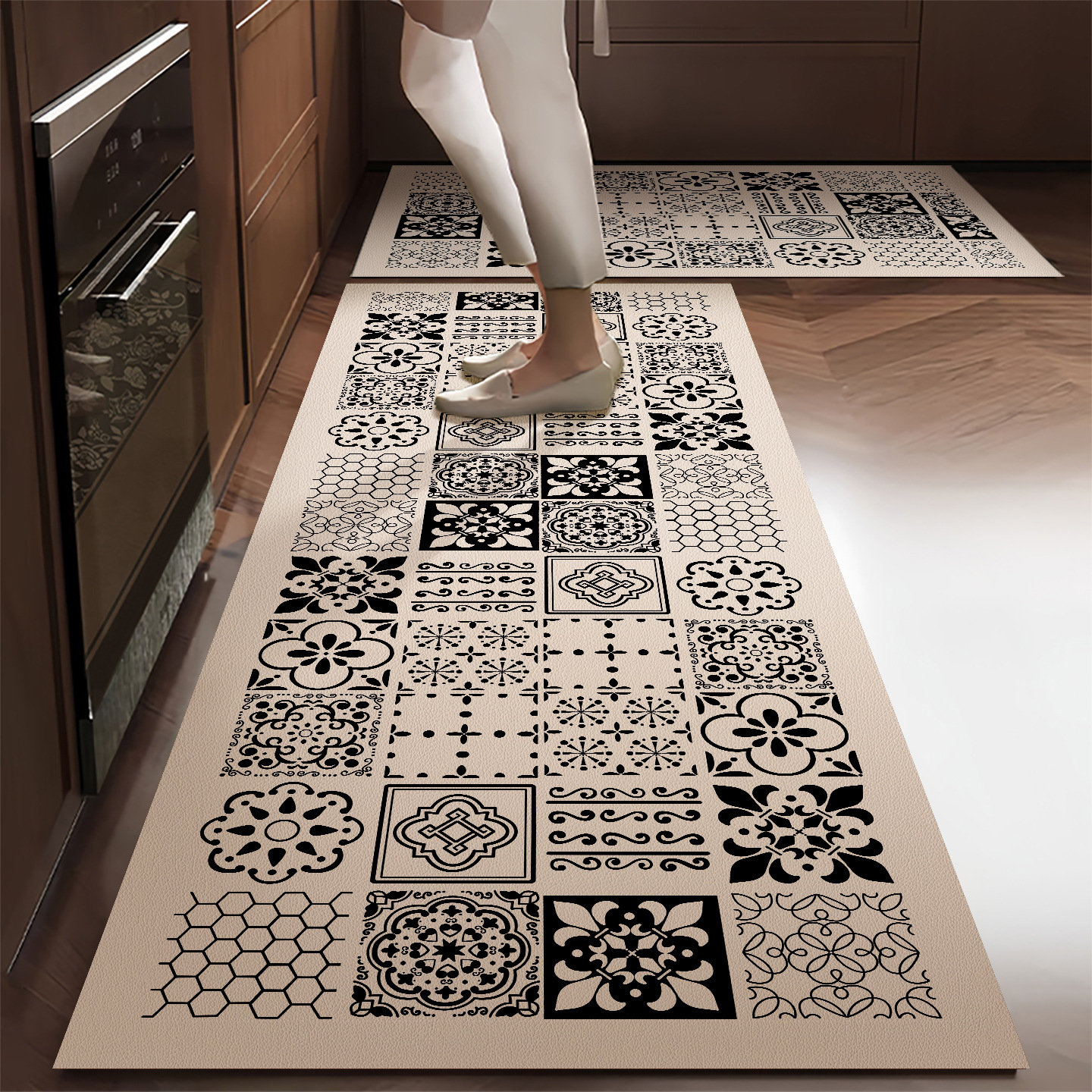 Kitchen-specific floor mat, kitchen mat, household long carpet, oil-absorbing, water-absorbing, no-wash, dirt-resistant, anti-slip, water-absorbing mat for entering the door Specification image