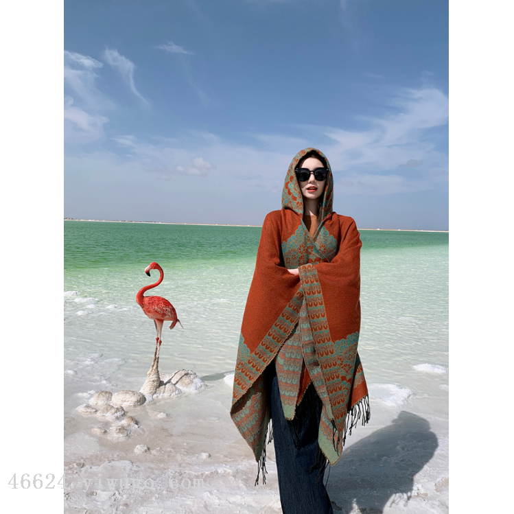 يقوم بائعو الوشاح عبر الحدود ببث مباشر لعباءة مزخرفة وقبعات وعباءة Item Picture