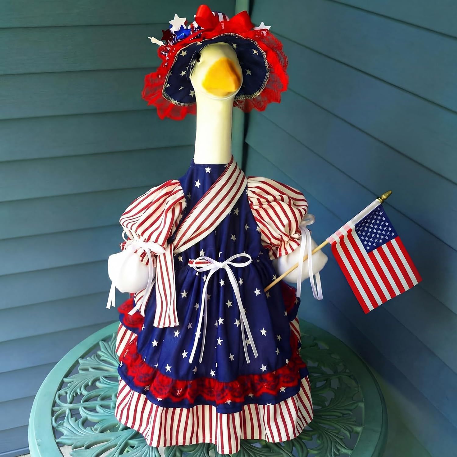 Amazon's new holiday white goose clothing set, porch goose, lawn goose, Christmas holiday decoration Item Picture