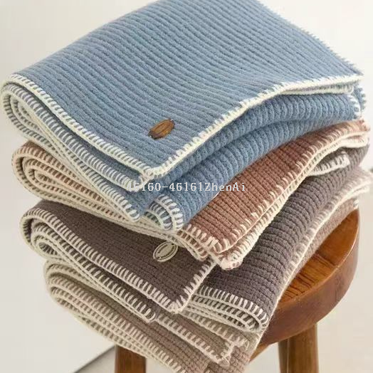 A two-piece set of Korean-style knitted scarves and gloves for cross-border export e-commerce live-streaming supply chain Specification image