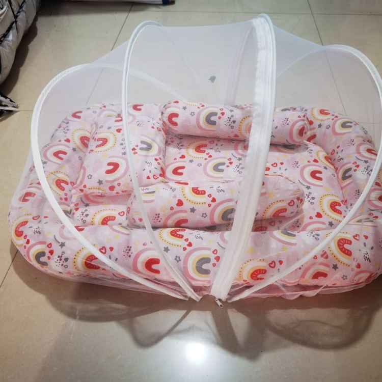 Baby mosquito net cartoon, no installation required, foldable with frame, baby mosquito net, BB yurt, newborn bed mosquito net cover Application Scenario