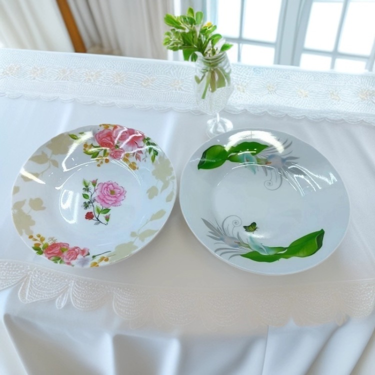 أطباق صغيرة من الميلامين الخزفية على شكل قرص أبيض طوله 10.5 بوصة Item Picture
