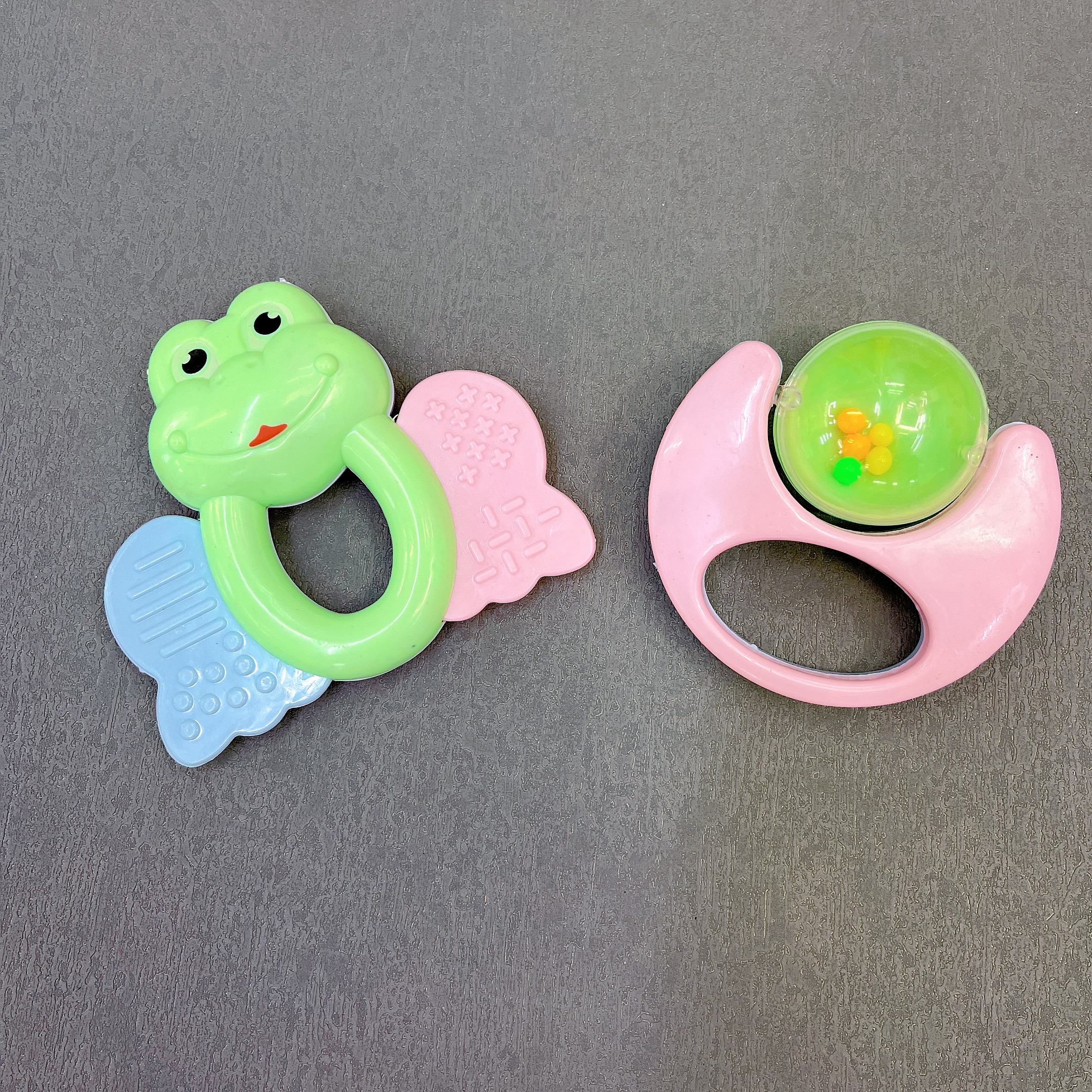 A hand-cranked baby toy box set of four pieces Specification image