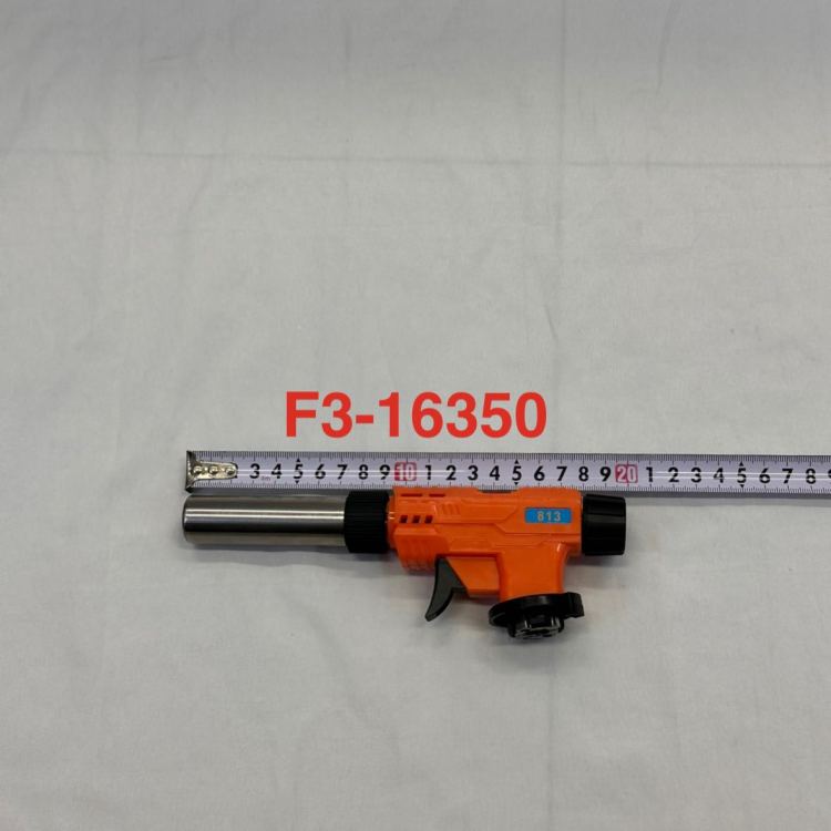 The 813B handheld card-type flamethrower can be inverted or turned upside down for outdoor camping and used to ignite charcoal in the wild Specification image