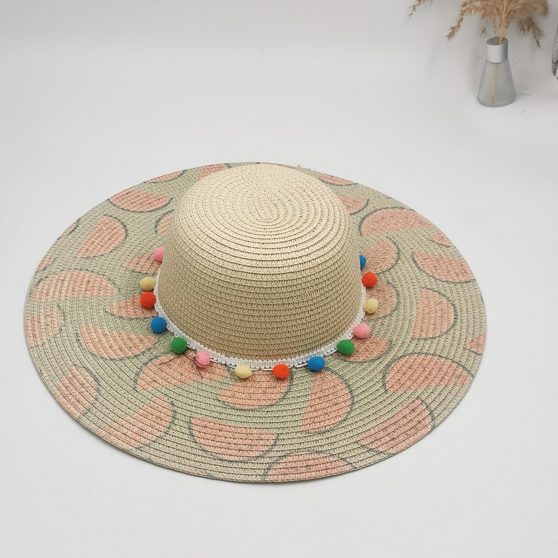 Wholesale of spring and summer outdoor wide-brimmed ribbon sun hats, pp silk hats, women's printed pom-pom hats and fisherman hats Specification image
