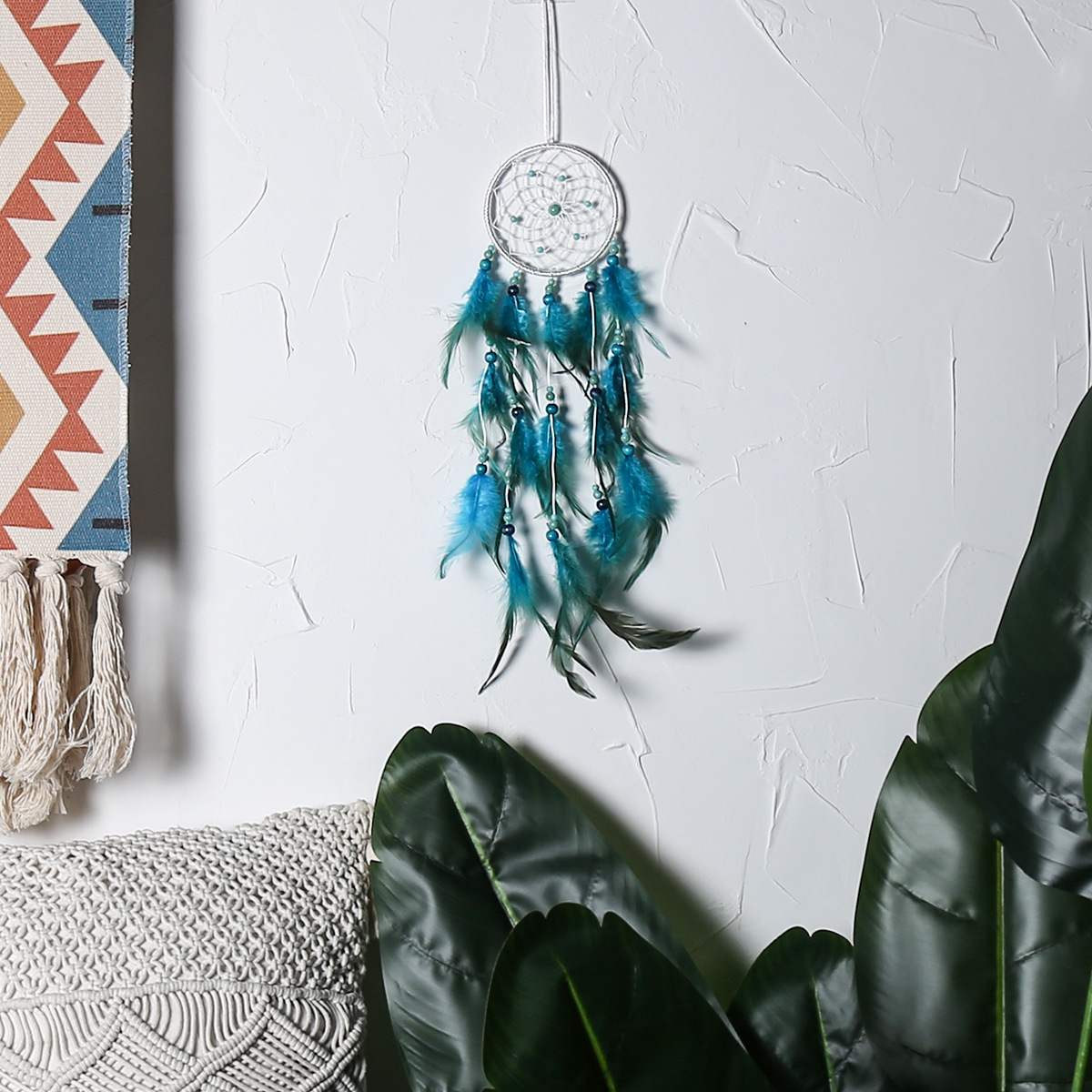 Indian retro decorative dreamcatcher pendants, hand-woven feather dreamcatcher ornaments, cross-border bestsellers. Dreamcatcher details Picture