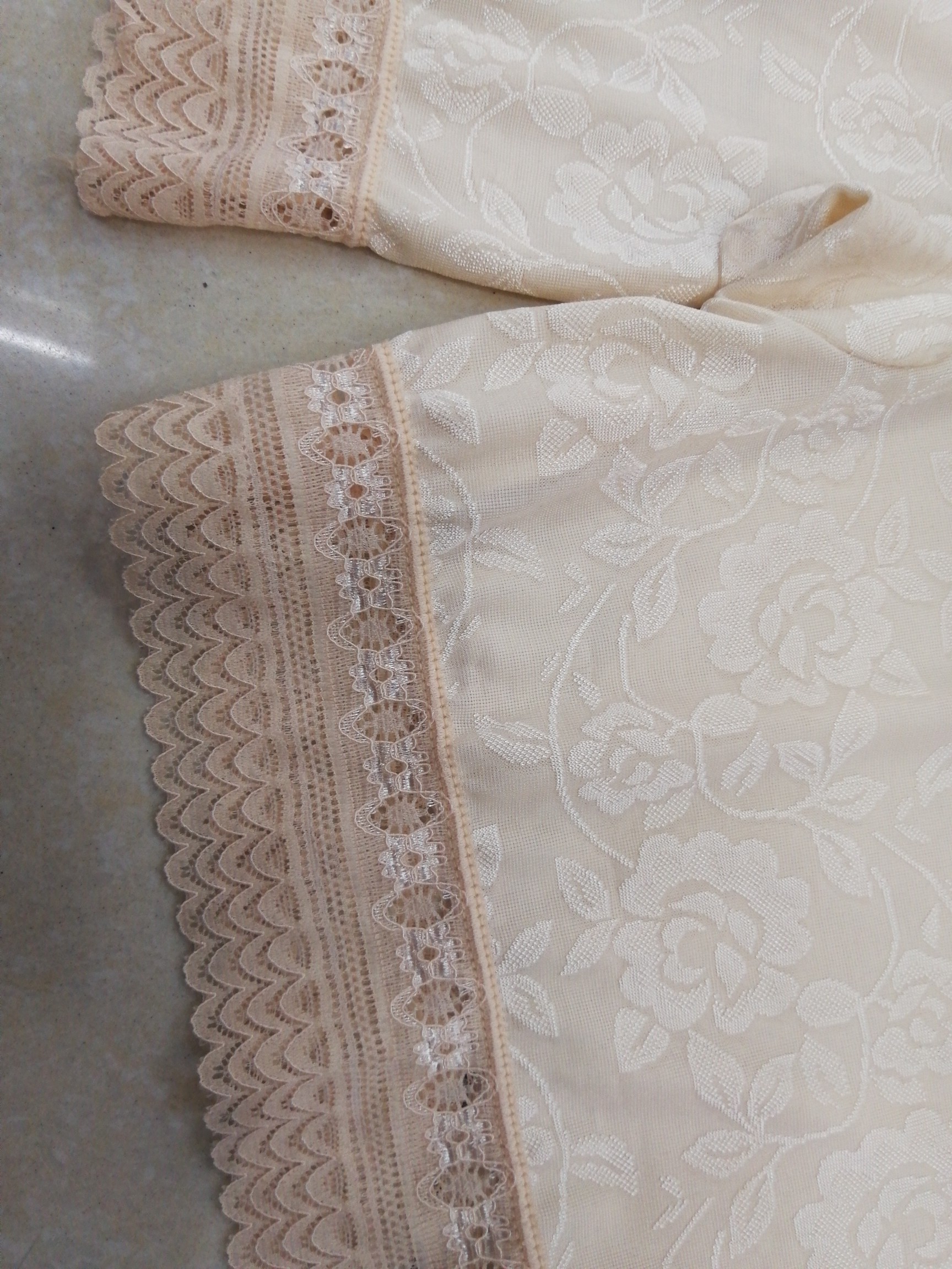 Women's Long Safety Pants Jacquard Fabric Lace Lace Four Corner Leggings With Women's Pants Application Scenario
