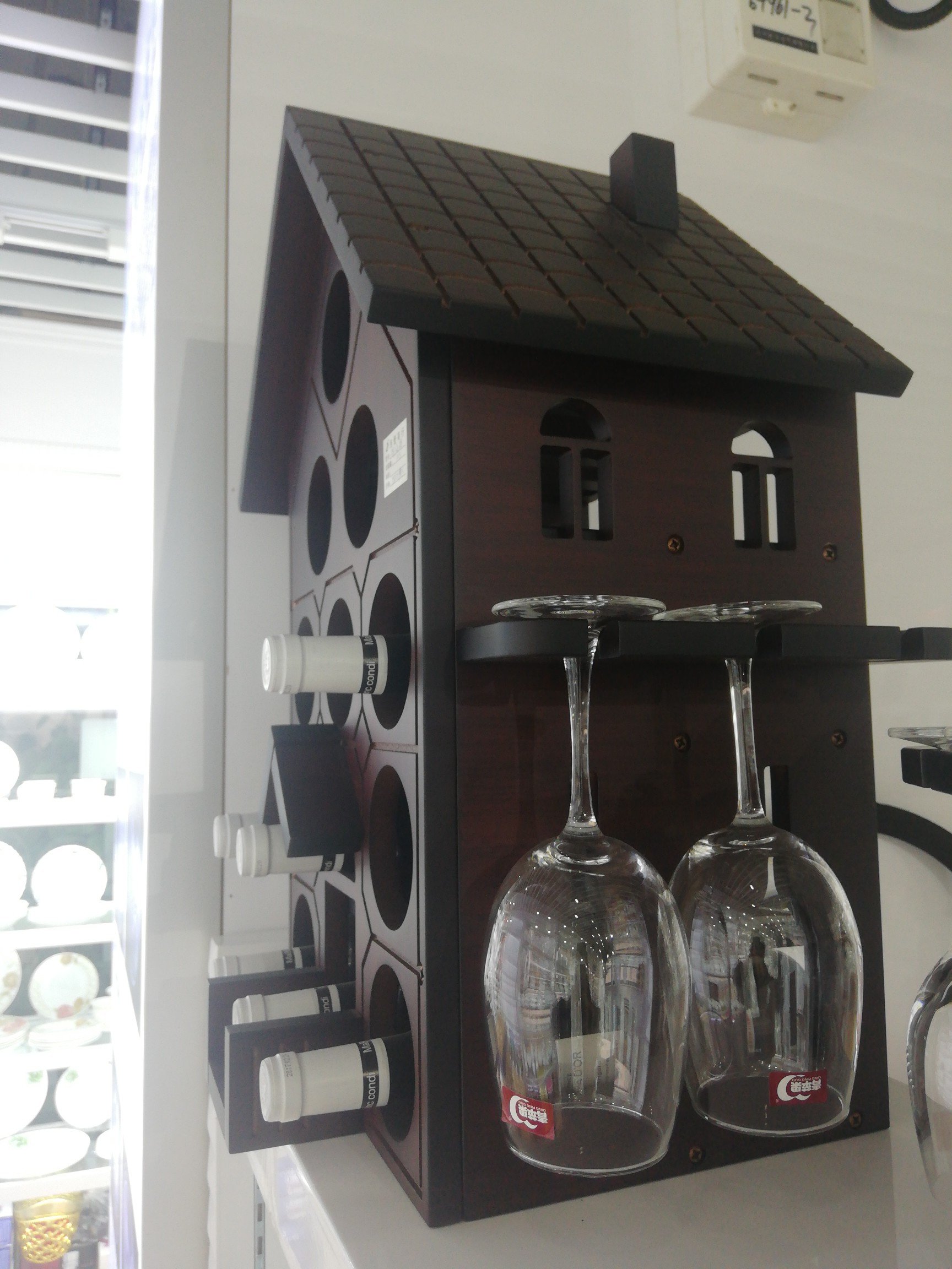 醉仙楼酒架产品图