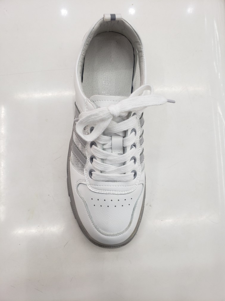 奇迪鞋业运动旅游鞋2020新品防滑运动鞋