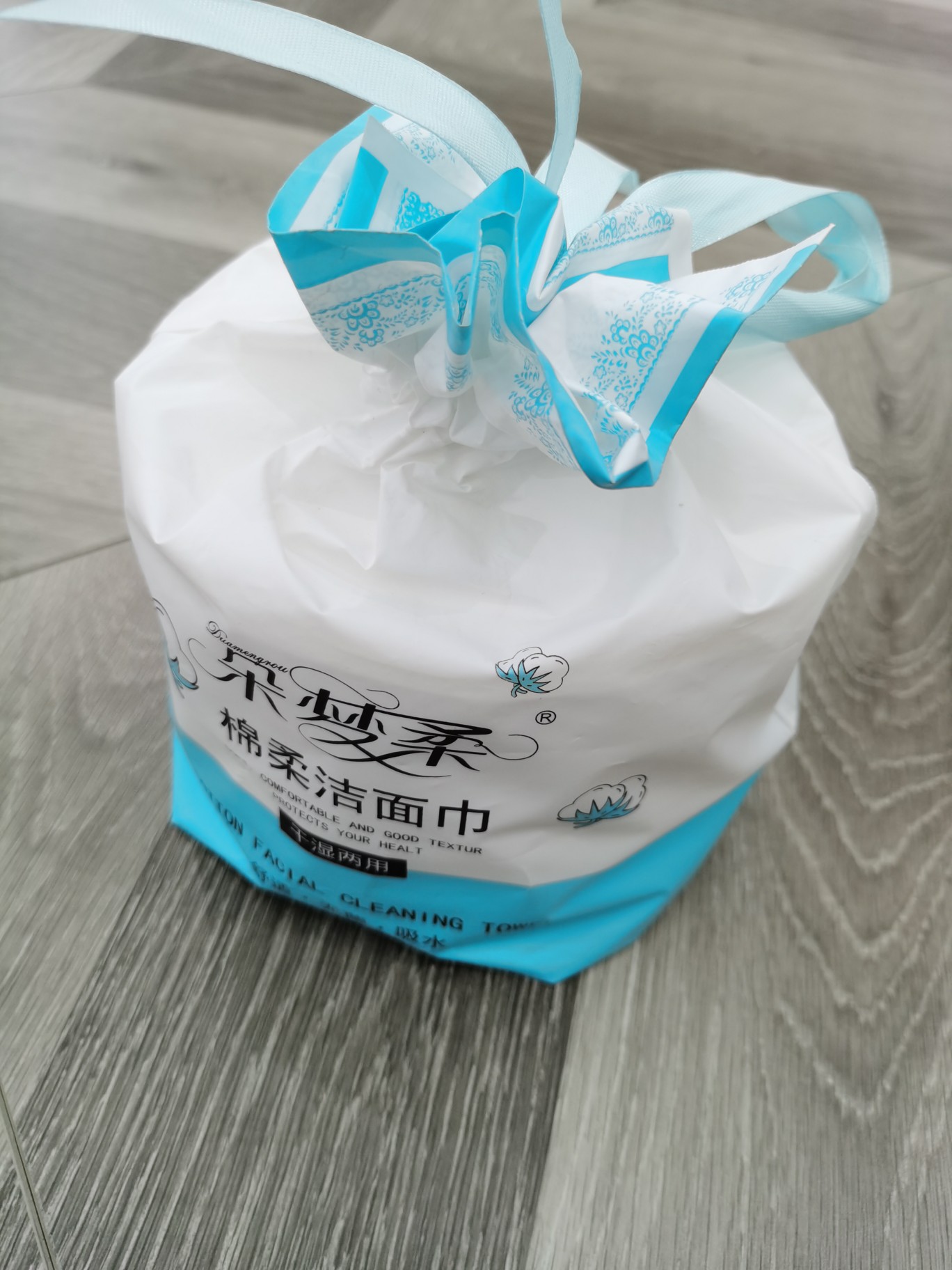 洁面产品实物图