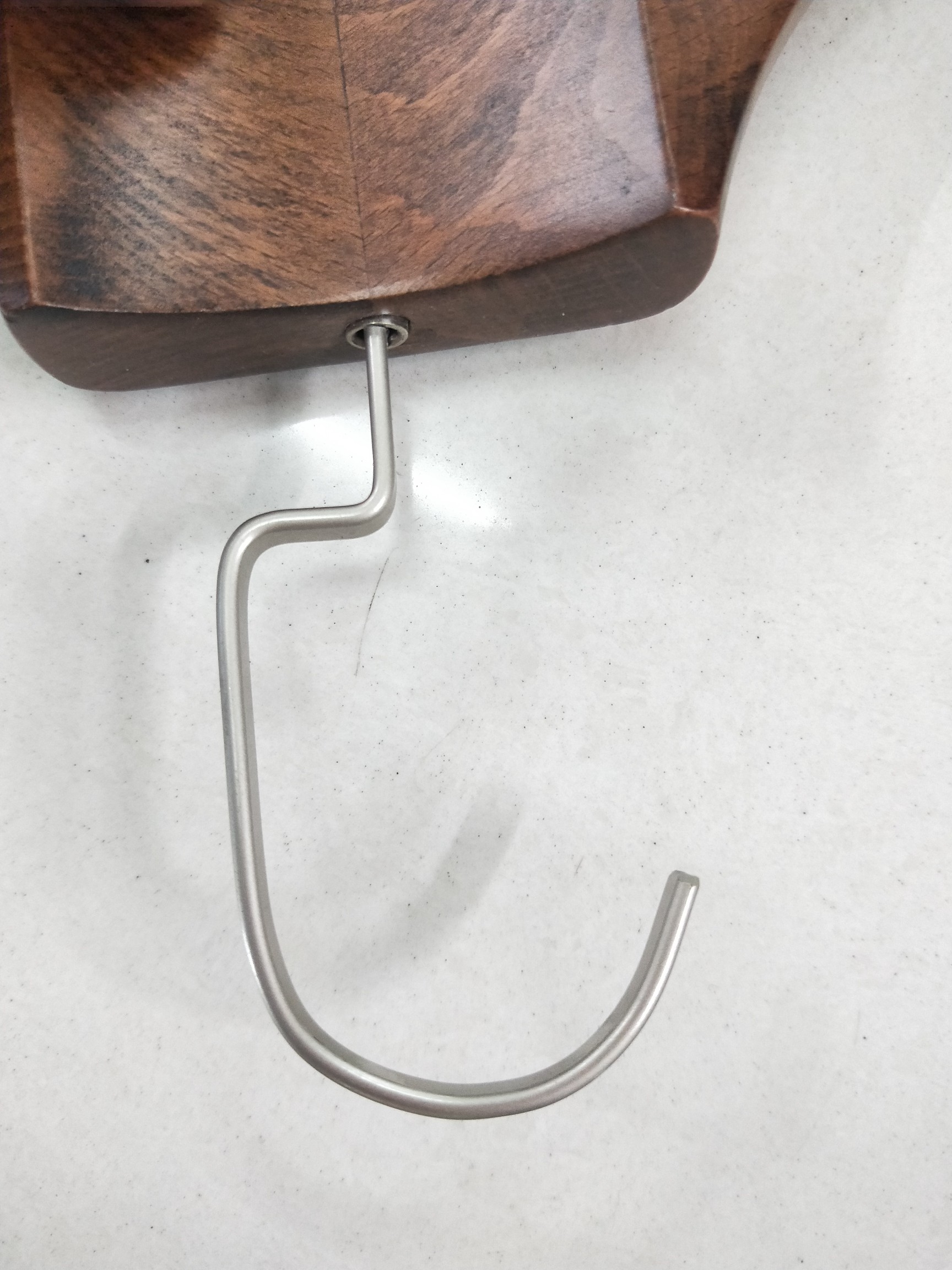 高档仿古色榉木弹条衣架实木衣架西装衣架产品图