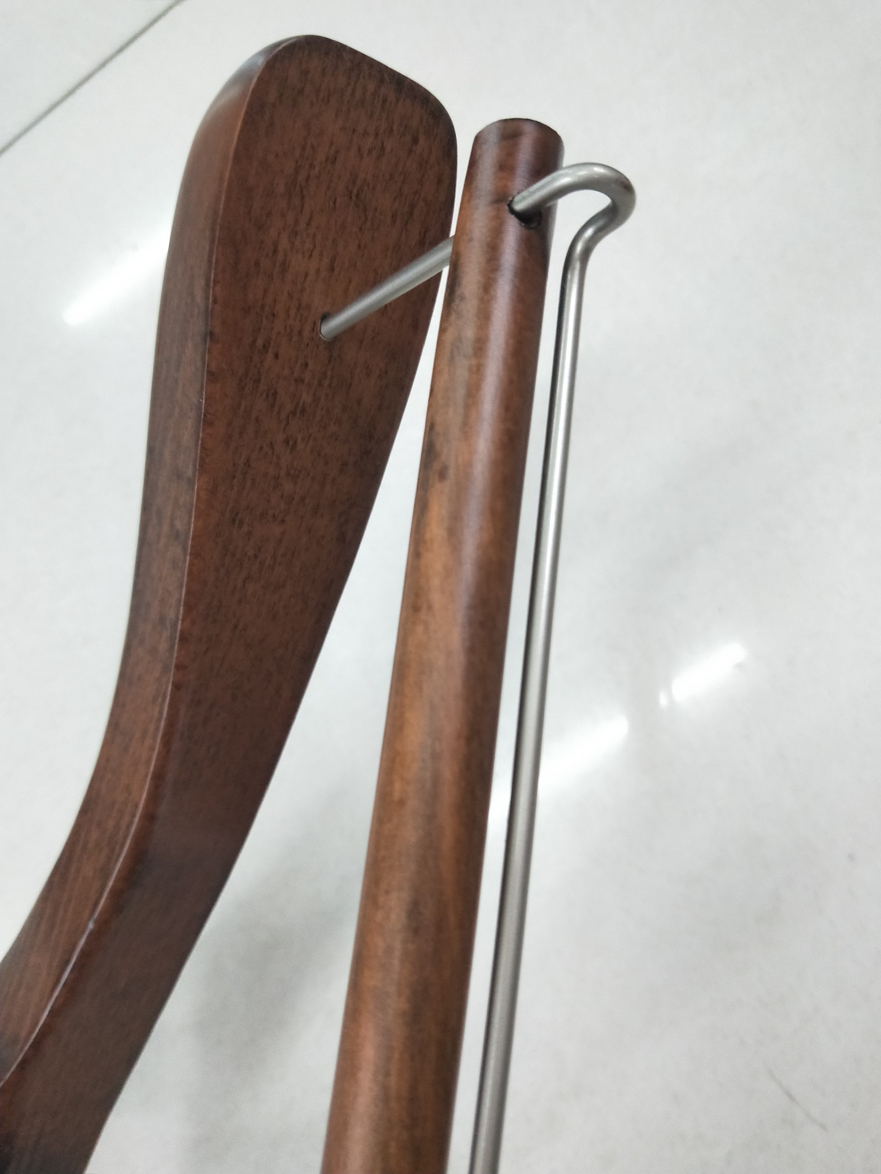 高档仿古色榉木弹条衣架实木衣架西装衣架详情图6