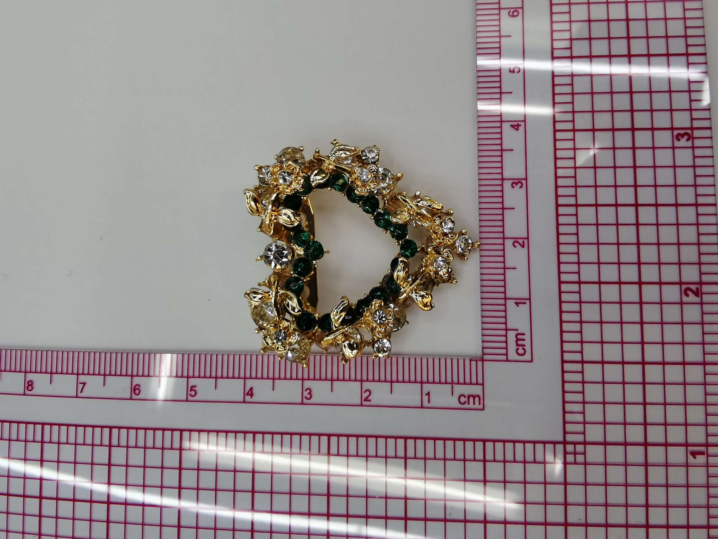 爱心形状新建精品配饰胸花02 水钻扣