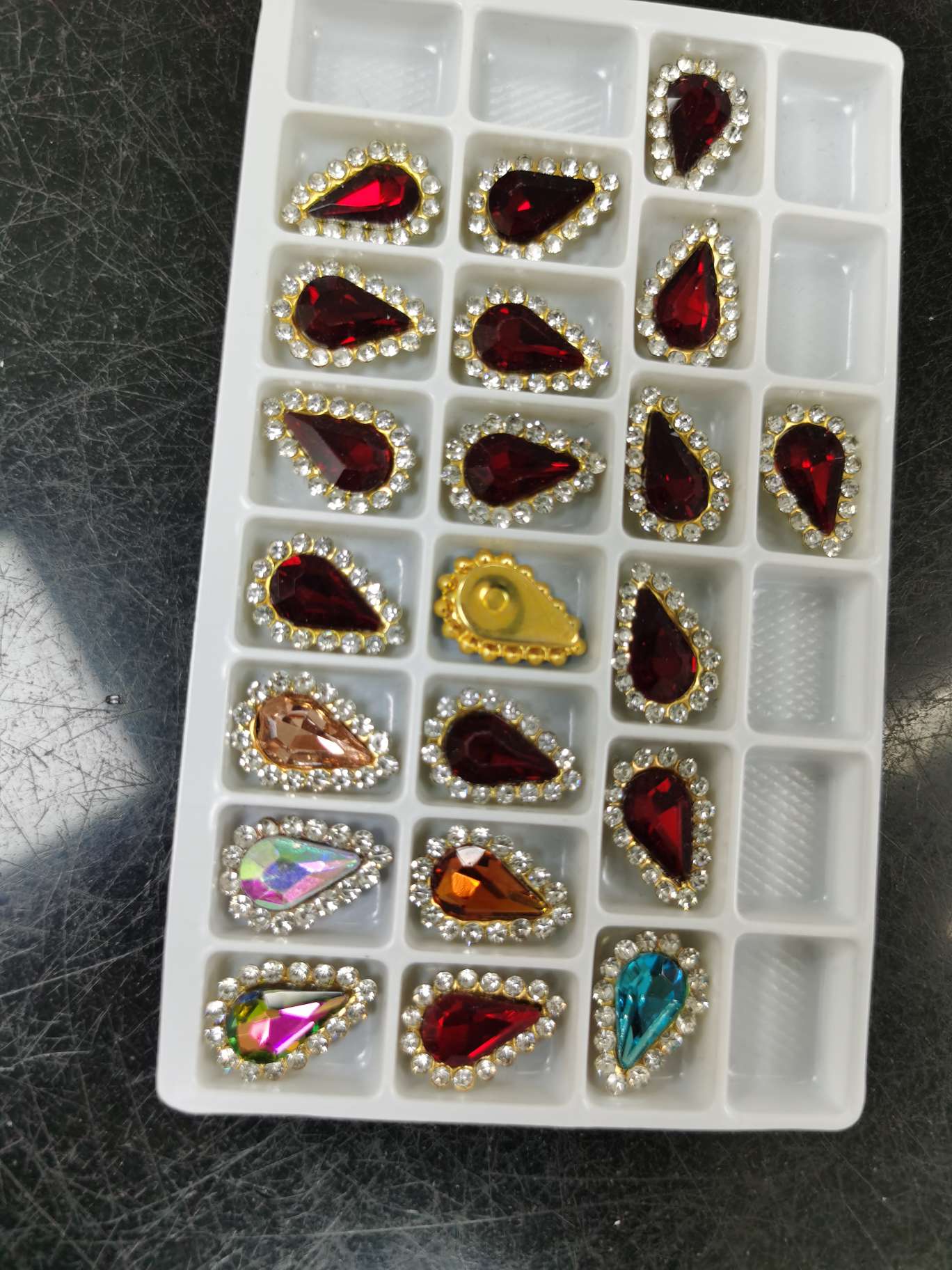 爪钻/水钻扣/太阳花钻扣产品图