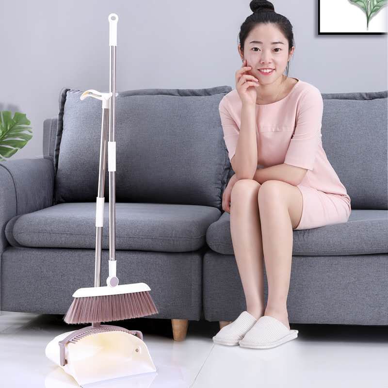 The broom set is a household broom and dustpan combination wonder. The broom head can rotate 180 degrees. If there is hair on the broom head, you can gently scrape it against the teeth of the dustpan. Each box contains 30 sets, with 15 sets in one inner box undefined