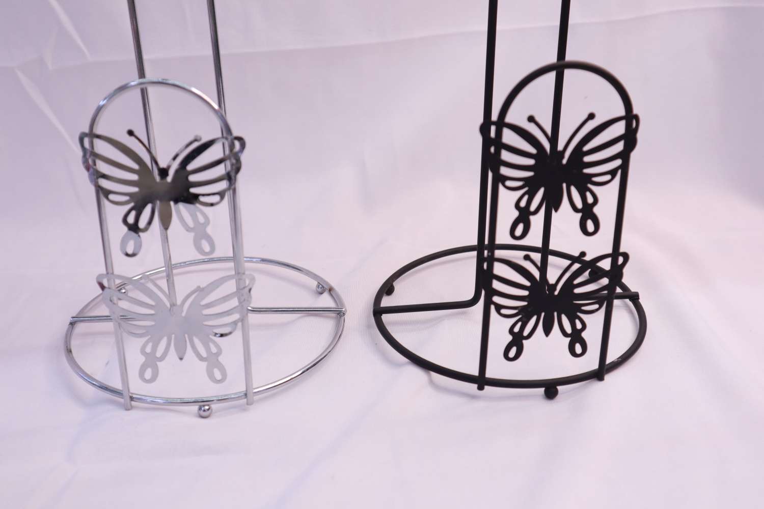 The special height-increasing rack for electric ceramic stoves, the lower hanging basket storage rack, the integrated design of the slot plate and the hook, has a high space utilization rate and neat storage. The storage rack is designed for the lower hanging basket storage rack Specification image