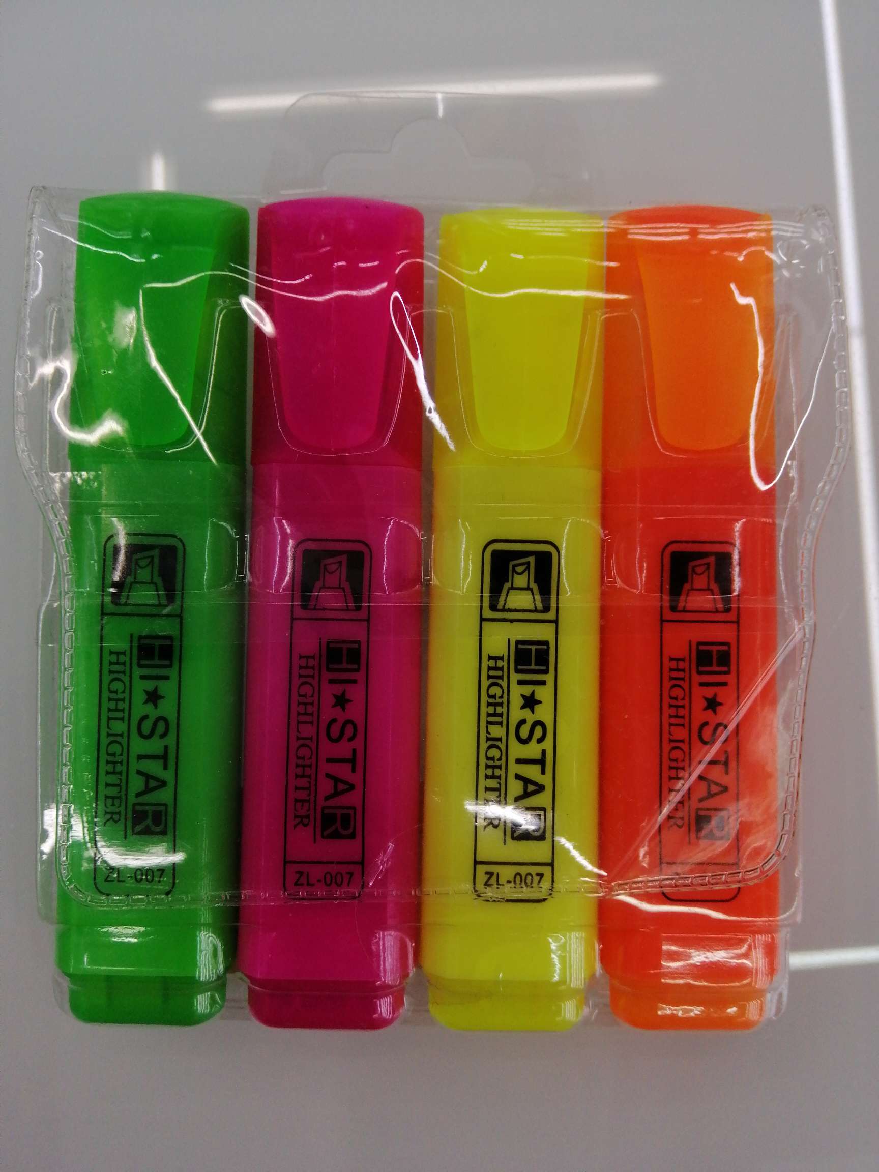 Yiwu Hanjia Stationery Writing Tools: 4 PVC bags, highlighter pens with large capacity for color writing full figure