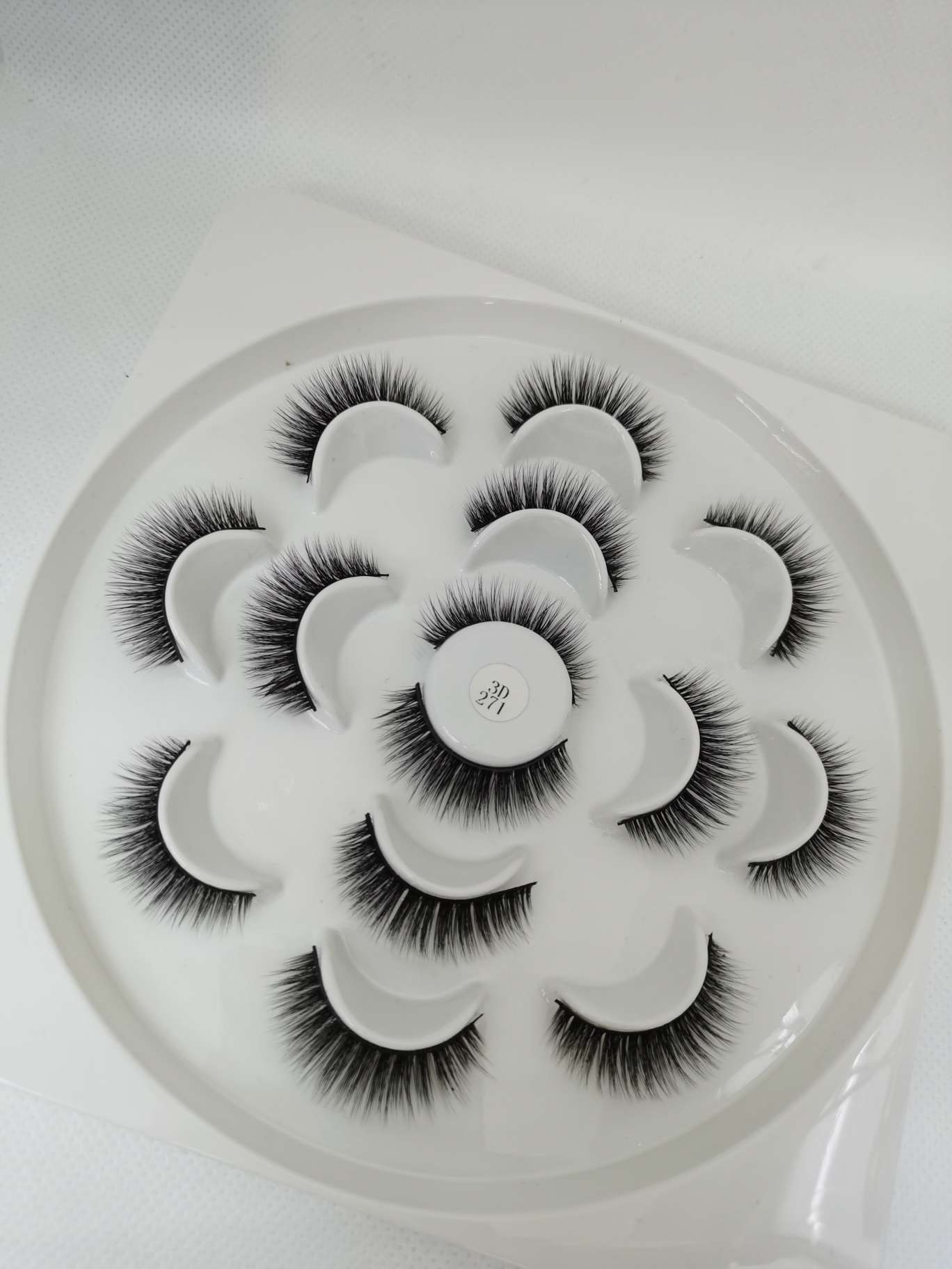 Акм -691 7 платит ресницами Item Picture