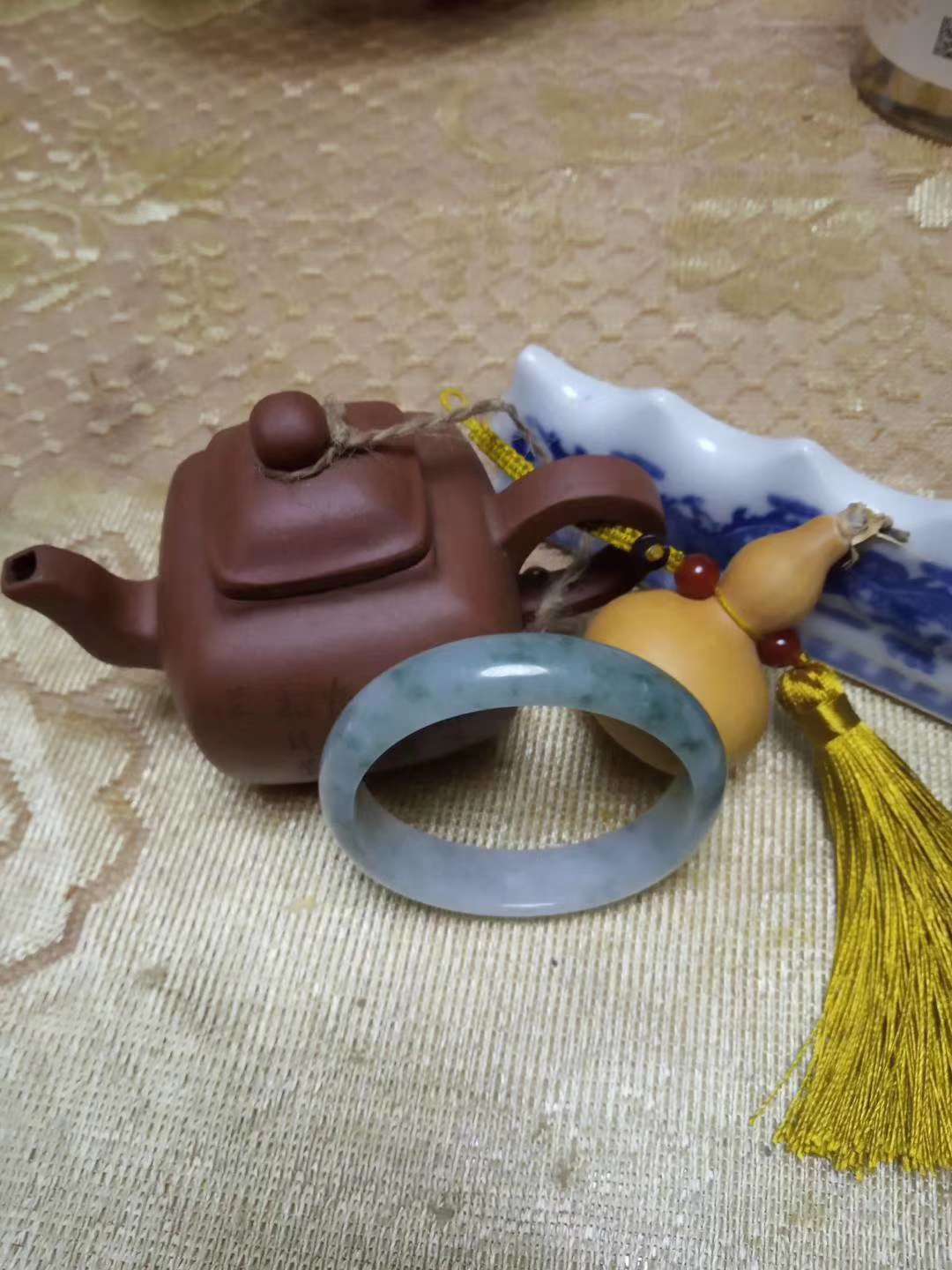 缅甸翡翠手镯 贵妃镯56mm  可私人订制各类翡翠挂件产品图