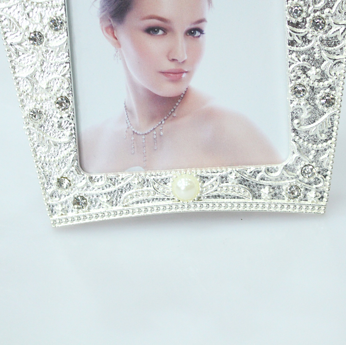 轻奢皇冠金属相框婚纱影楼家居摆台详情图2