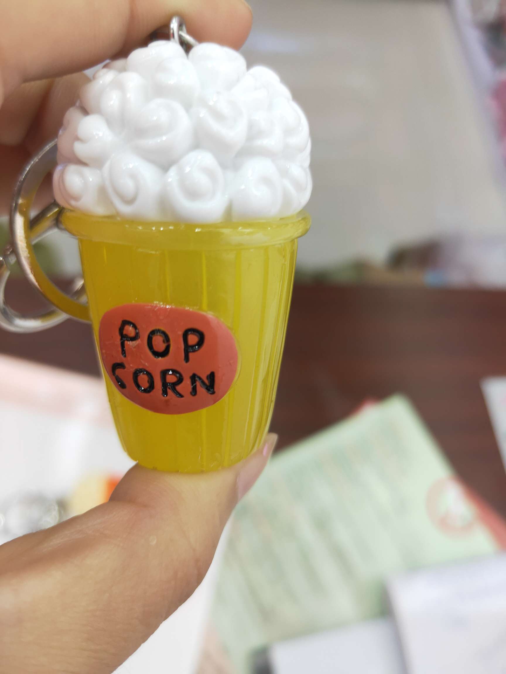 High-End Atmosphere Of The Top Grade Flashing Popcorn Key Chain Pendant Resin Accessories Specification drawing