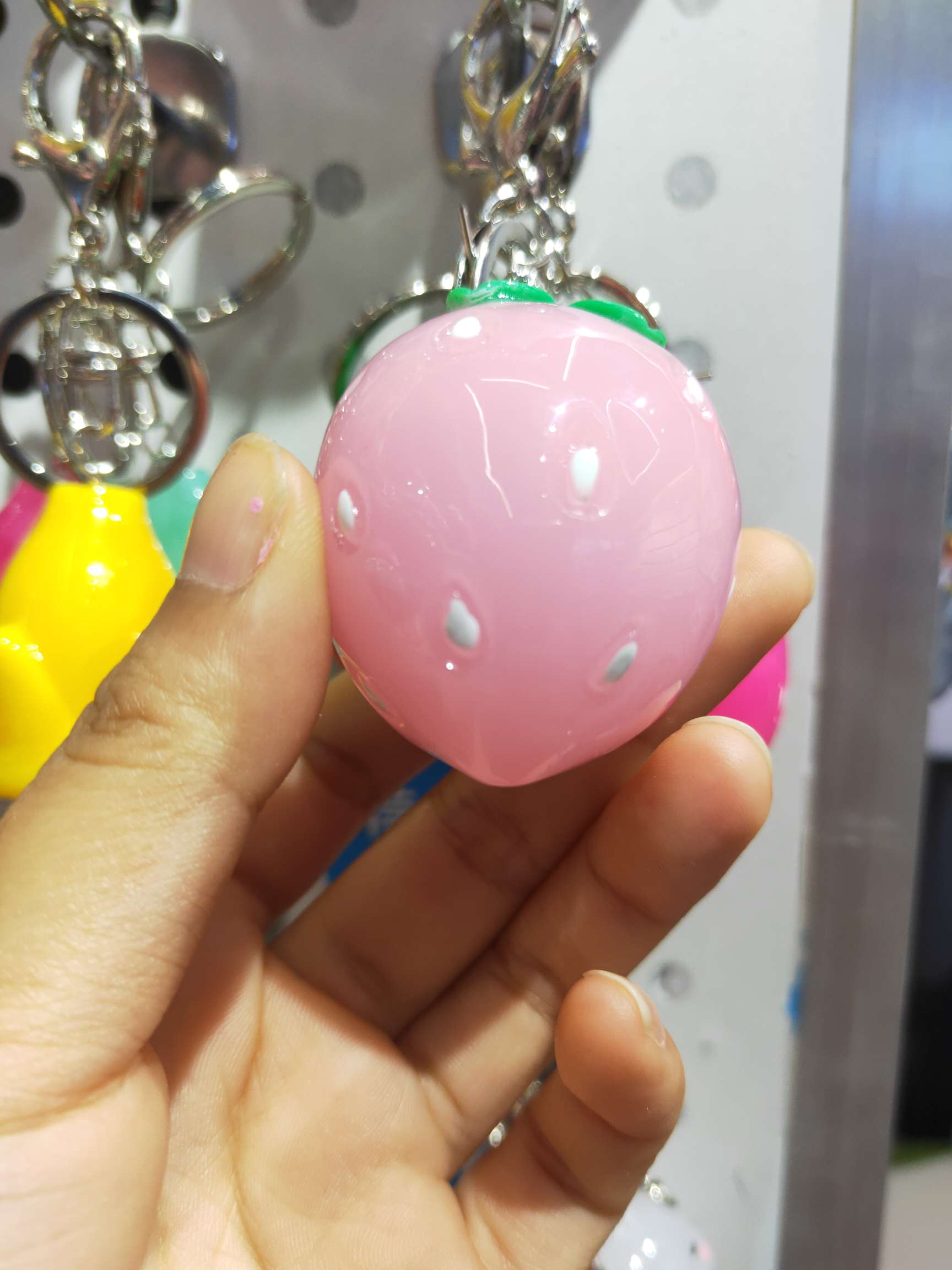Fruit Strawberry Flashing Light Key Chain Pendant Resin Accessories details Picture