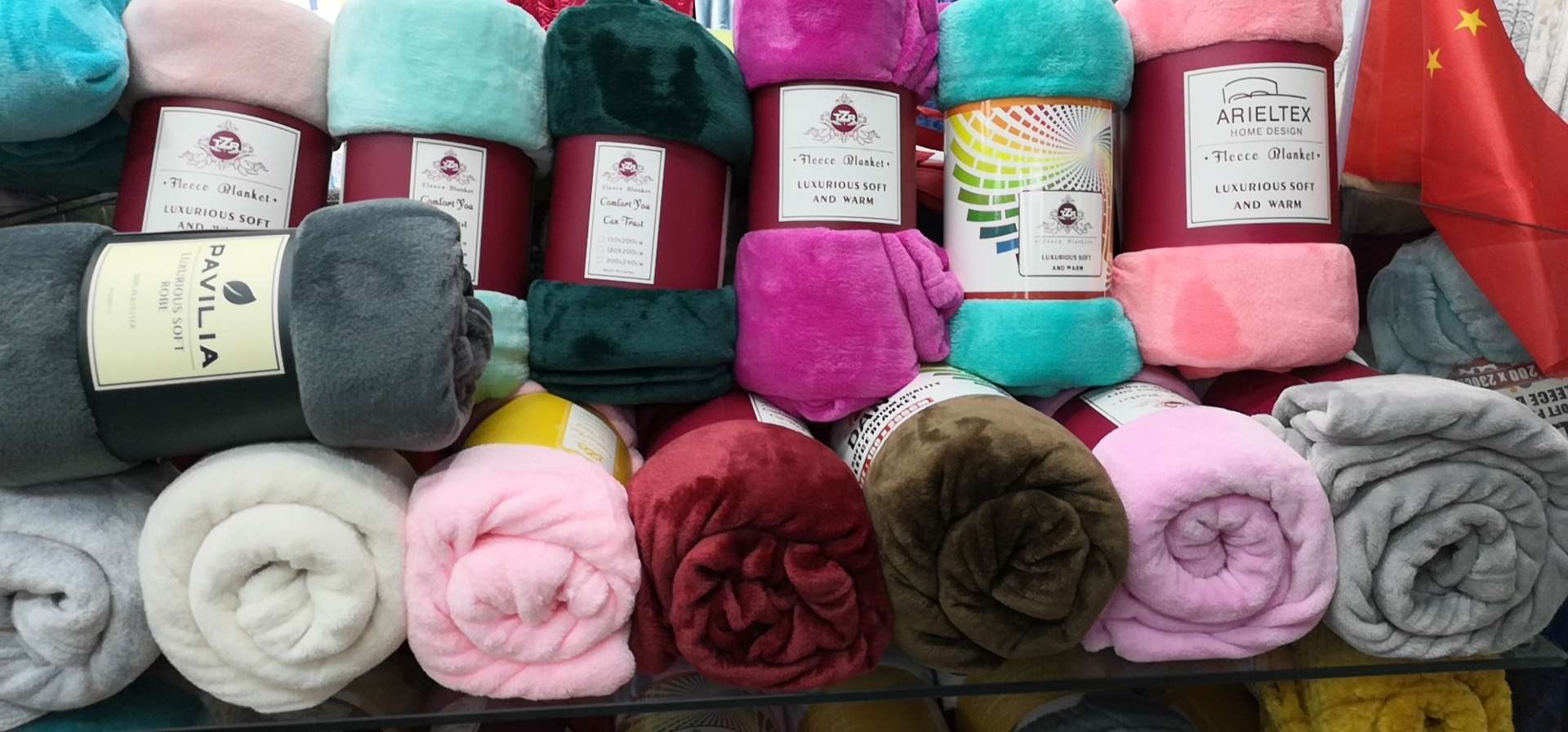 150cmX200cm blanket plain flannel with extra thick cover leg coral nap air conditioner blanket for single nap thumbnail