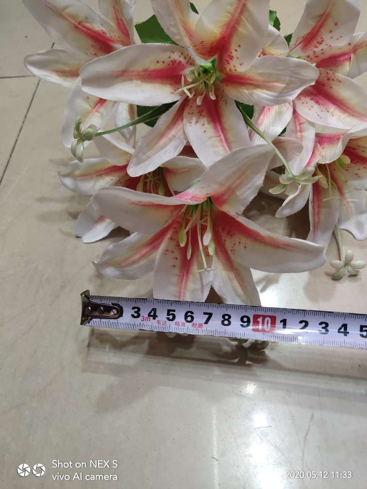 Factory direct sales with favorable prices and high-quality artificial flowers of 7-head lilies details Picture
