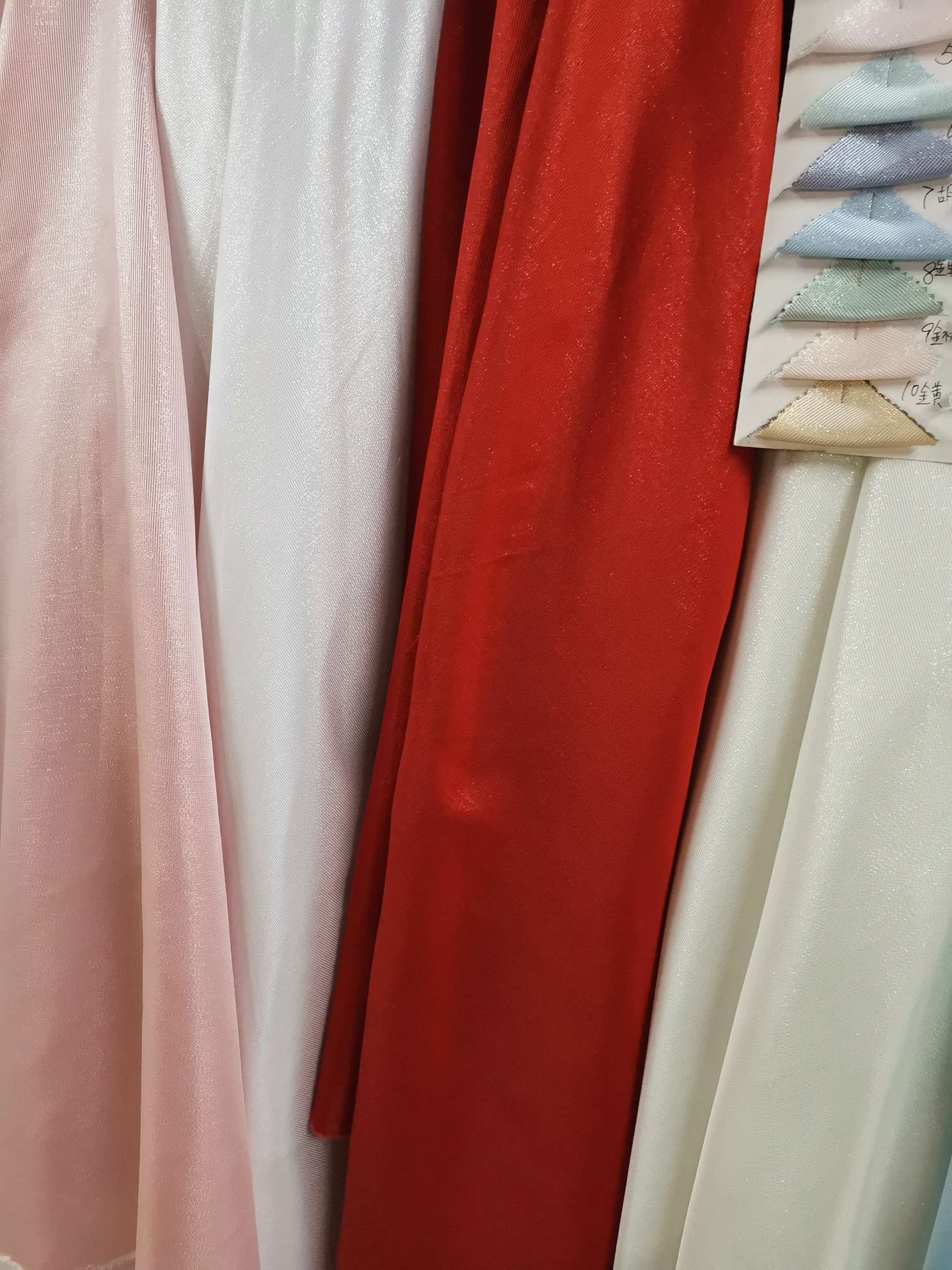 Polyester fabric is used in ethnic costumes, cosmetic bags, evening gowns and bedding details Picture