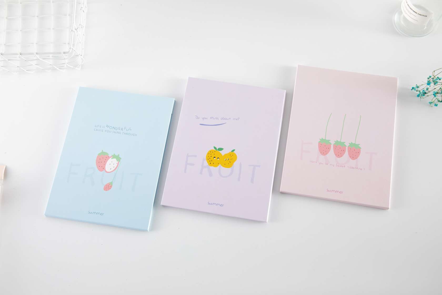 Folding make-up paper mirror 19.5*26