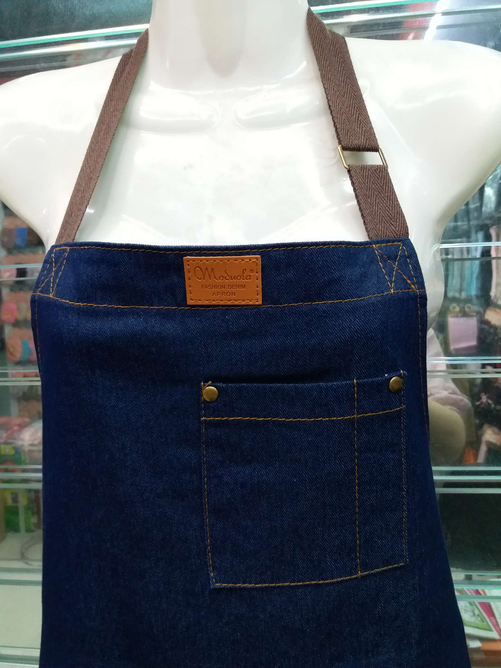 Korean-style adult fashion painted denim apron for baristas, and work apron for Western restaurants and bars details Picture
