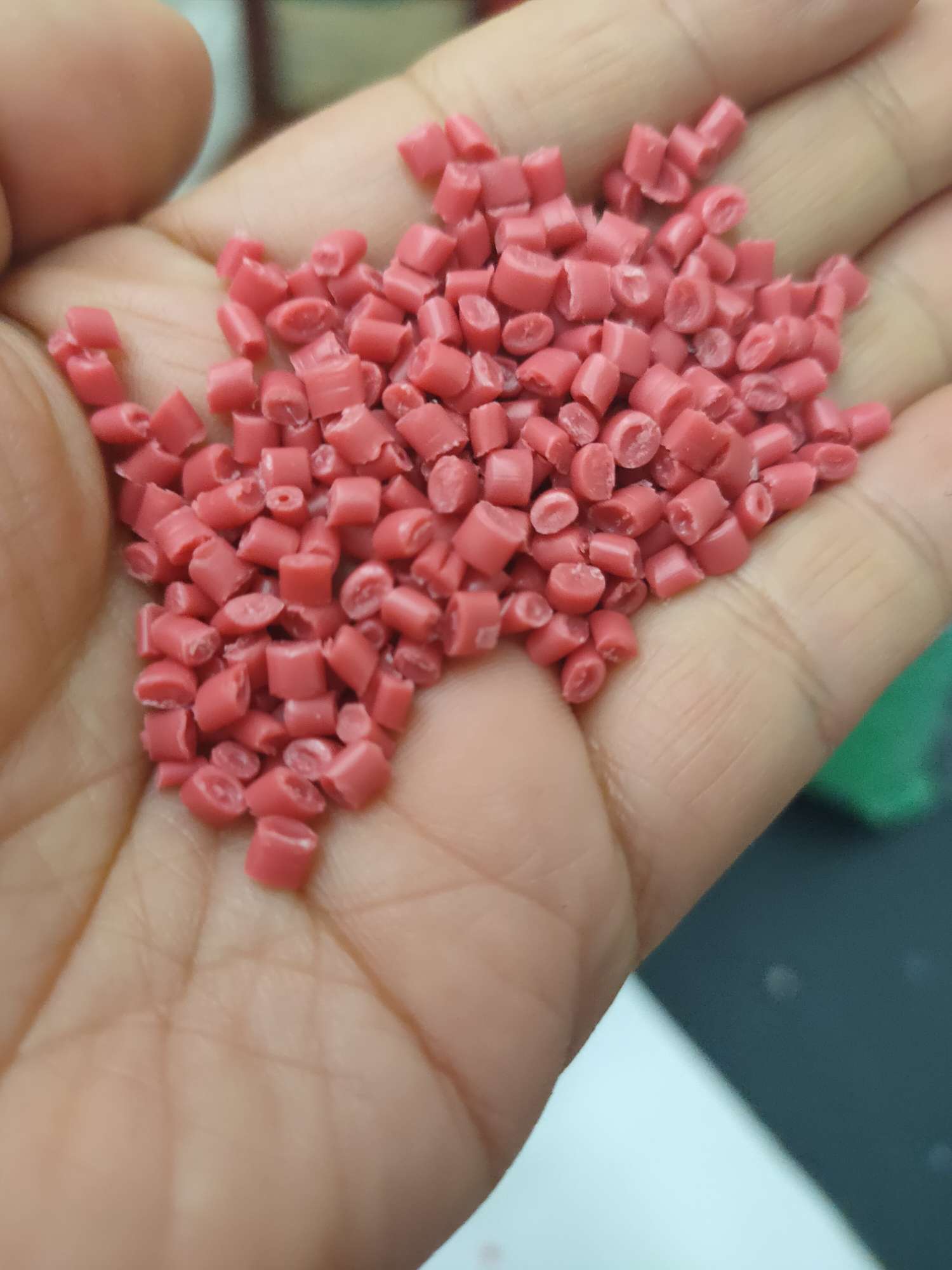 Polypropylene can be color-matched recycled plastic pellets