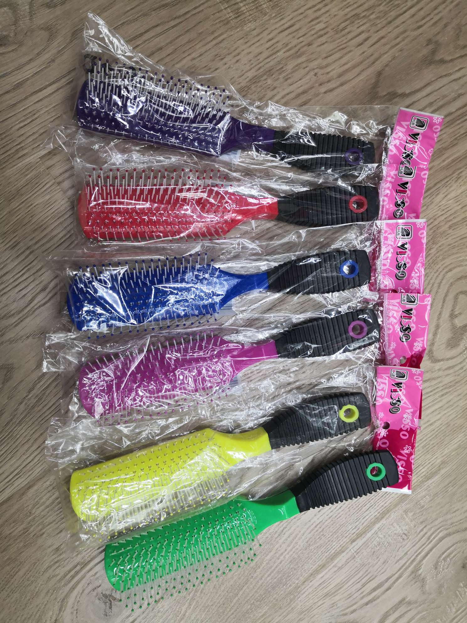 8543梳子外贸热销直发梳塑料包胶梳子细节图