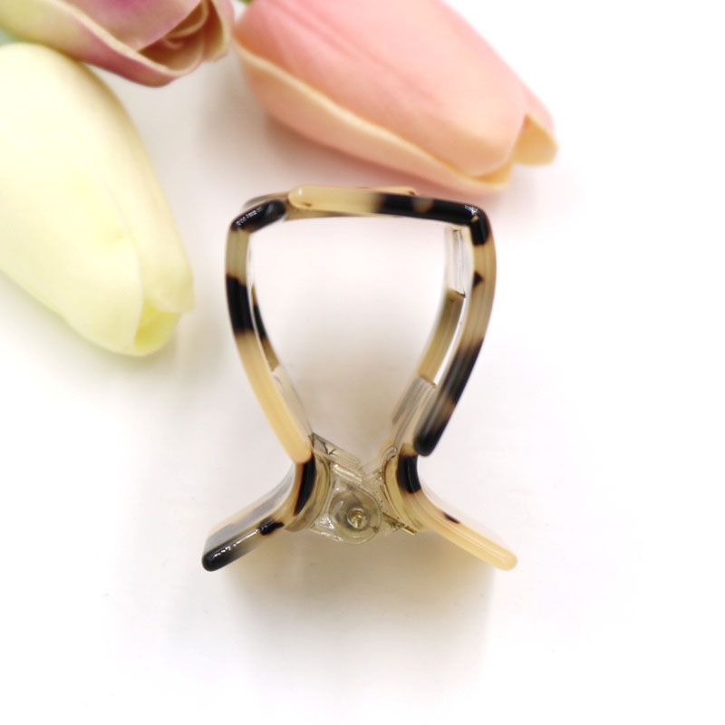 South Korea Dongdaemun Clip Square Hollow Medium Clip Acetic Acid Plate Top Clip Hair Accessories Hair Clip Vertical Clip Clip Clip Female Item Picture