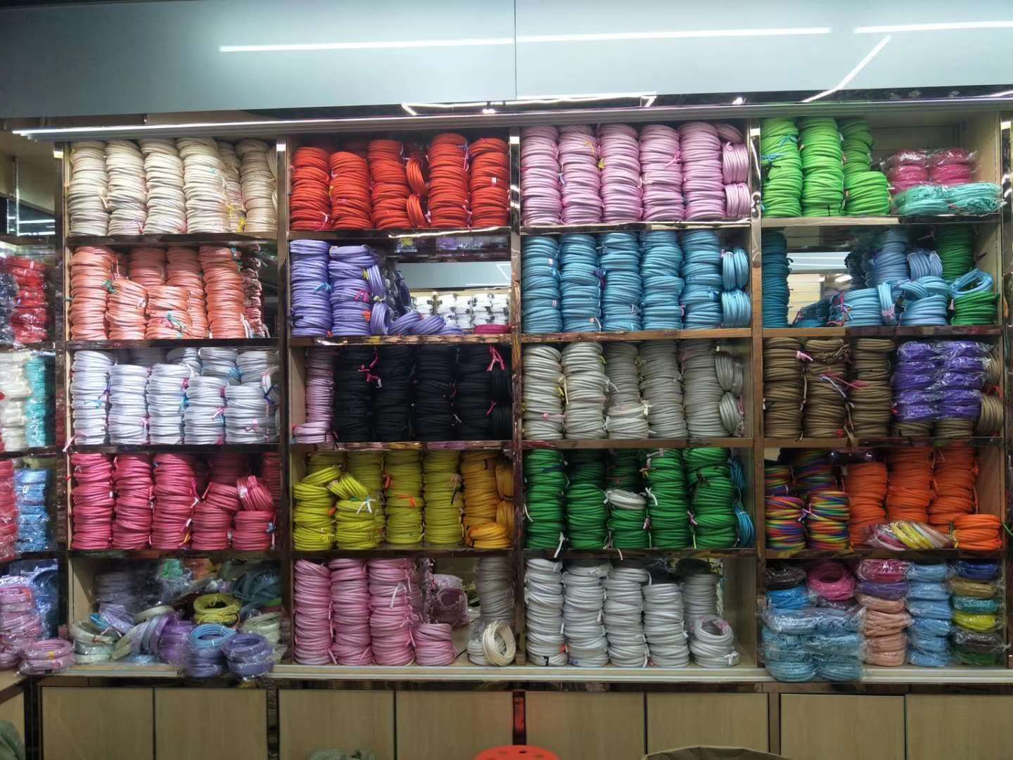 Yiwu Linda Accessories Store describe pic - 7