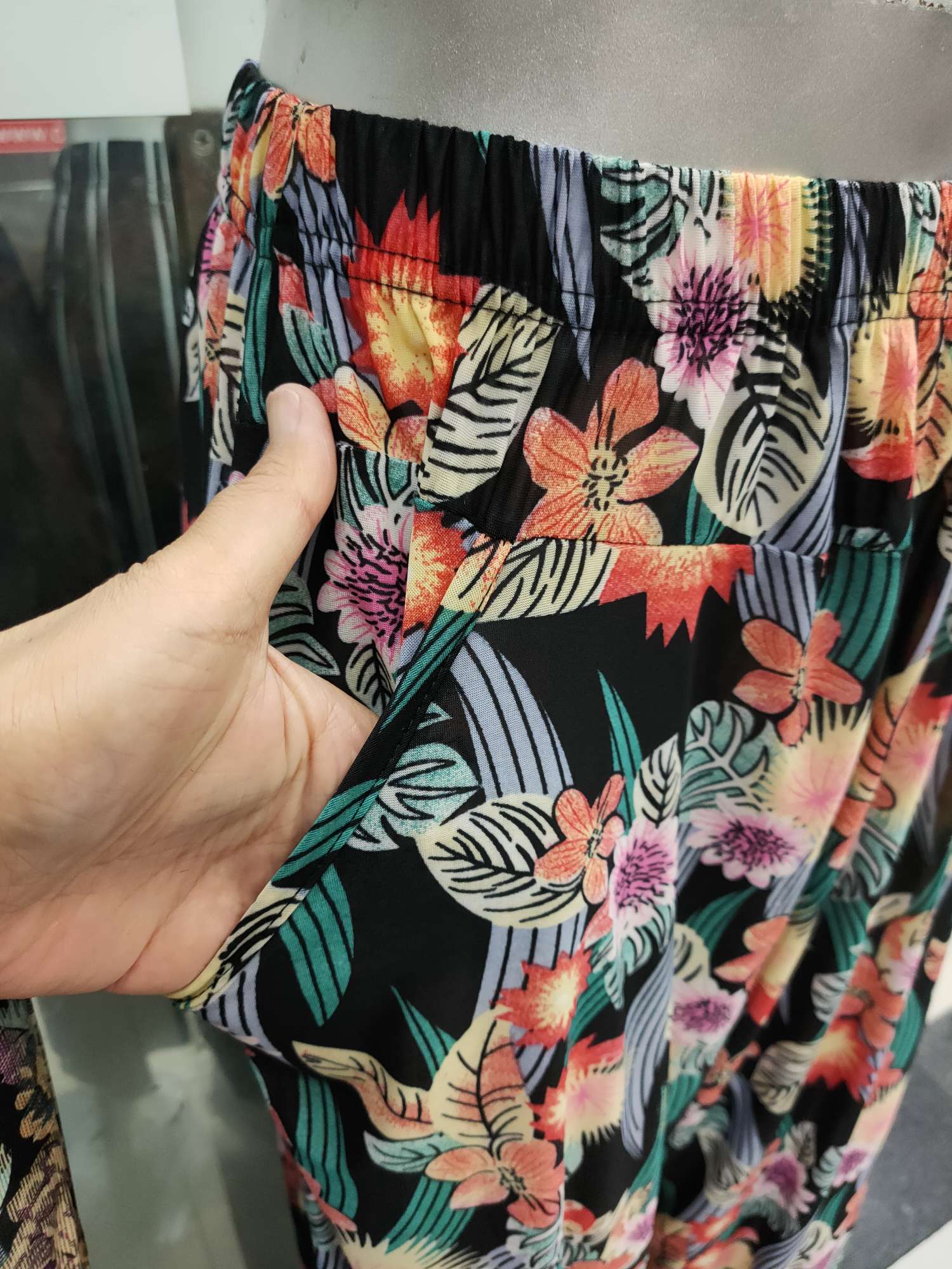 Lantern nine-inch pants undefined