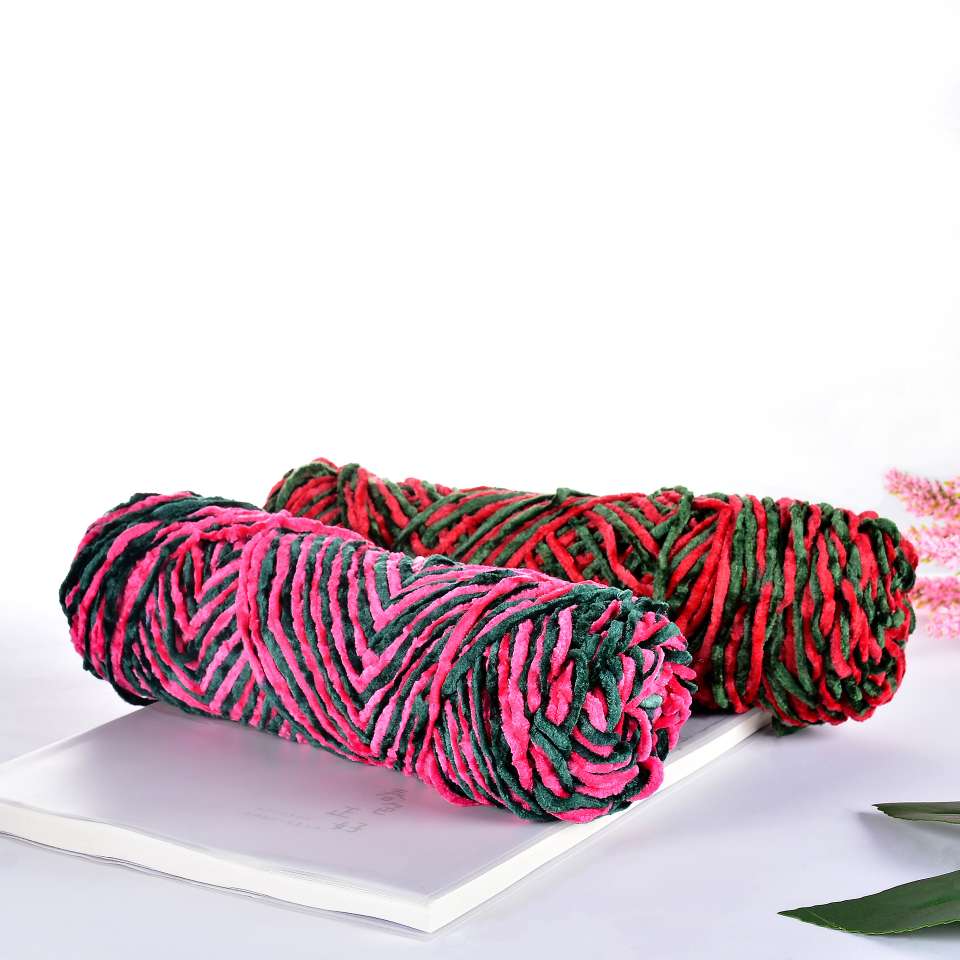 Wholesale of segmental dyed Chenille velvet yarn, medium and thick hand-knitted fancy wool, children's and adults' hats and coats from the manufacturer Specification image