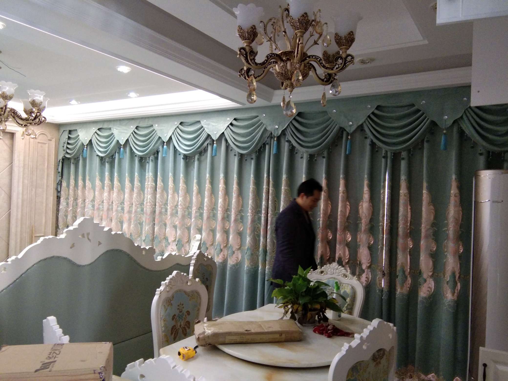 High-end Shenier embroidered curtain fabric! High-end, elegant and of high grade! The living room lobby is the top choice for hotels! Specification image