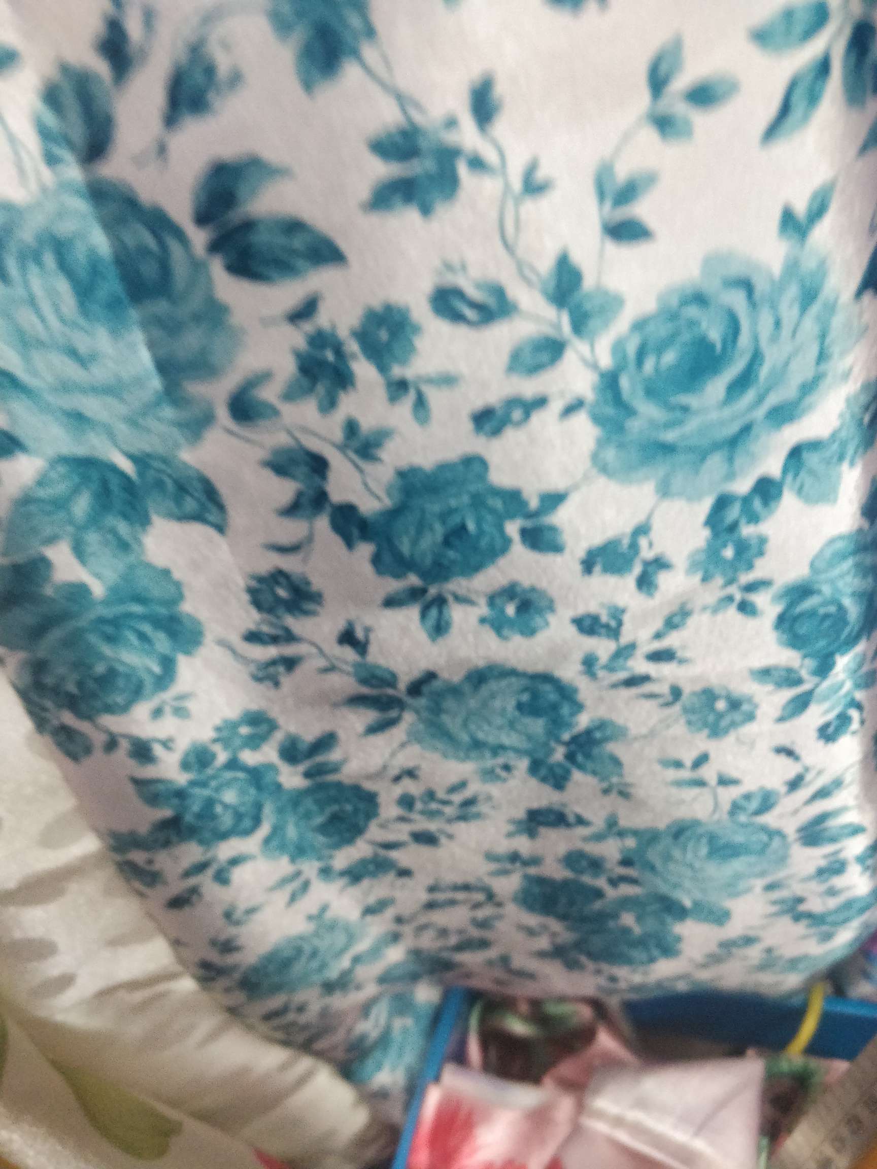 有光色丁适用公主裙二十五色可选欢迎客户进店挑选