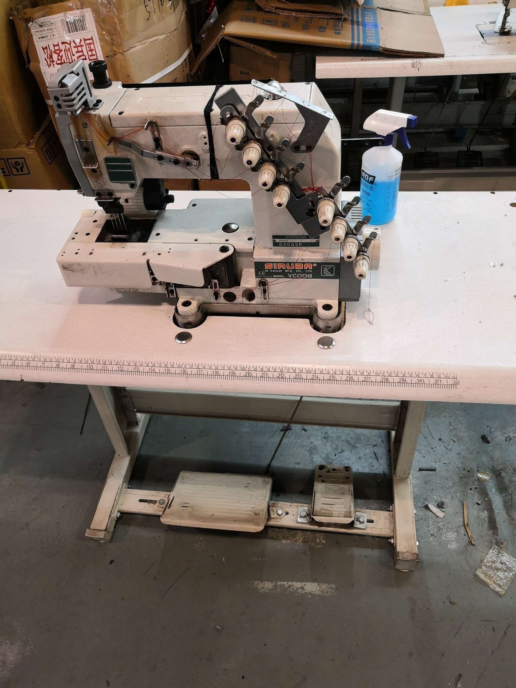 Second-hand three-needle and five-thread Silver Arrow brand sewing machine