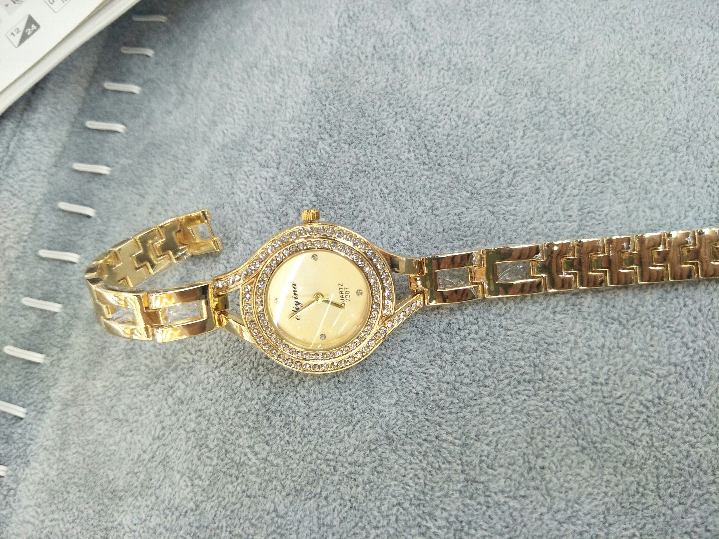 New fashionable and personalized waterproof quartz watch