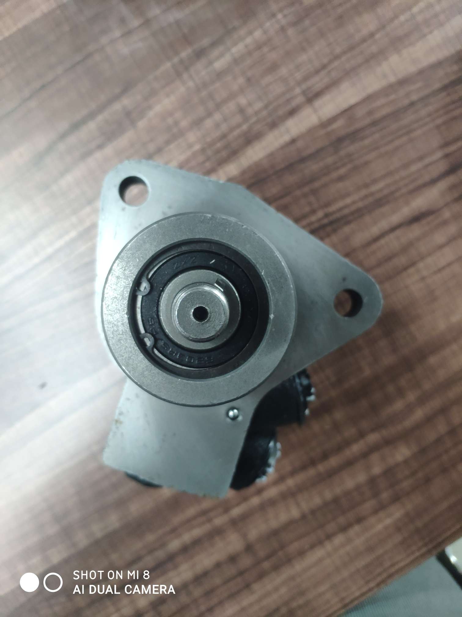 汽车配件转向助力泵产品图