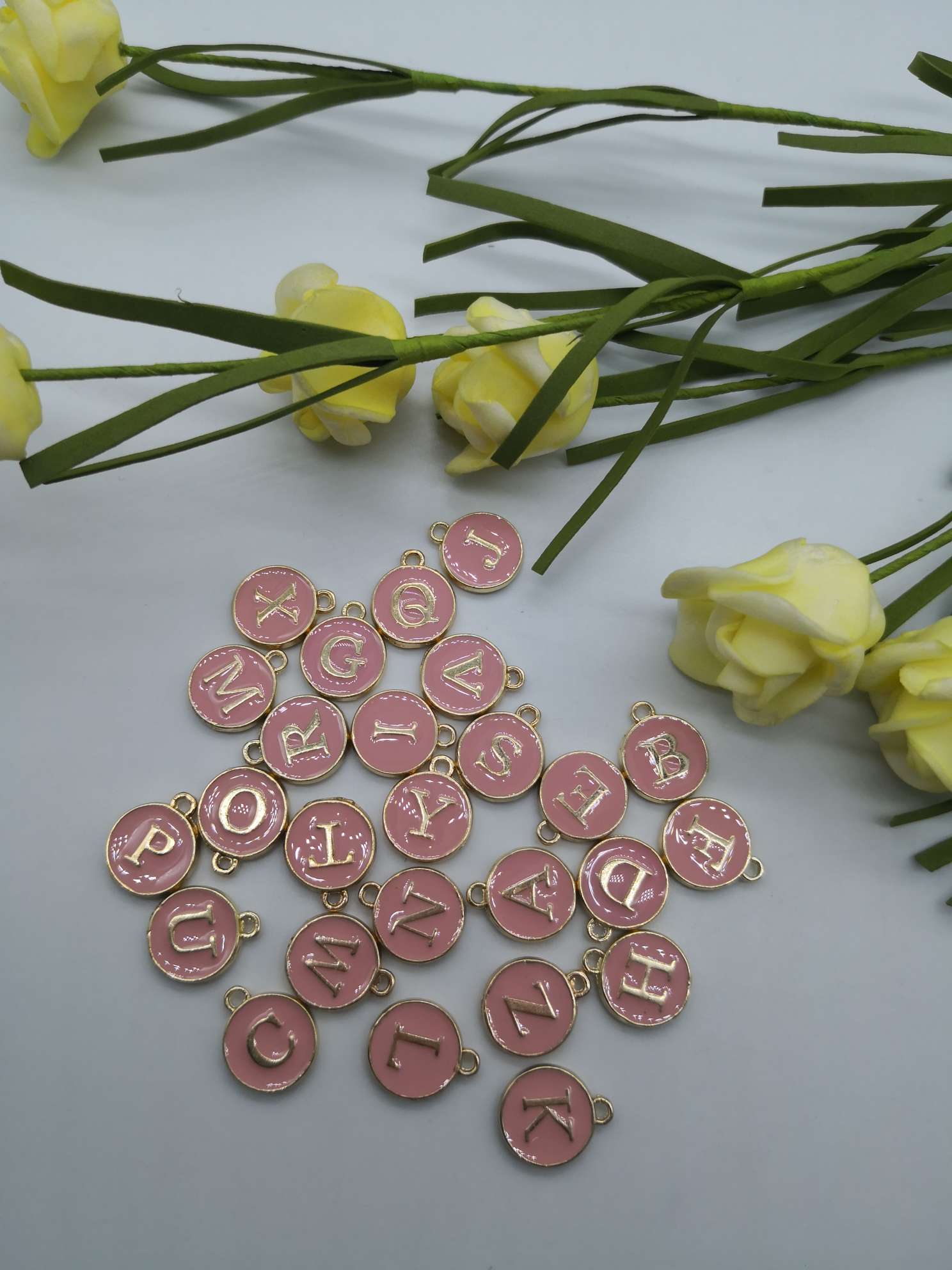 DLY jewelry accessories, eco-friendly English 26-letter 7-color stock, factory direct sales, large quantity, price negotiable undefined